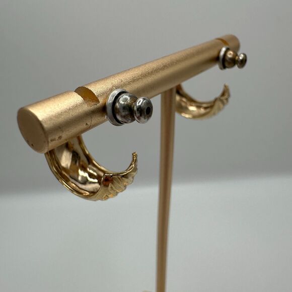 Vintage Bold Gold Hoops Chunky Huggie Twist Scalloped Design Costume Fashion - Picture 5 of 5